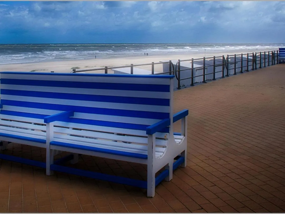 Amazing Apartment On The First Floor Middelkerke Βέλγιο