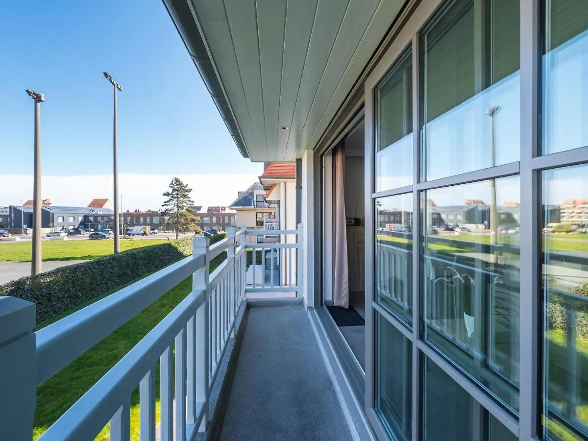 Amazing Apartment On The First Floor Middelkerke