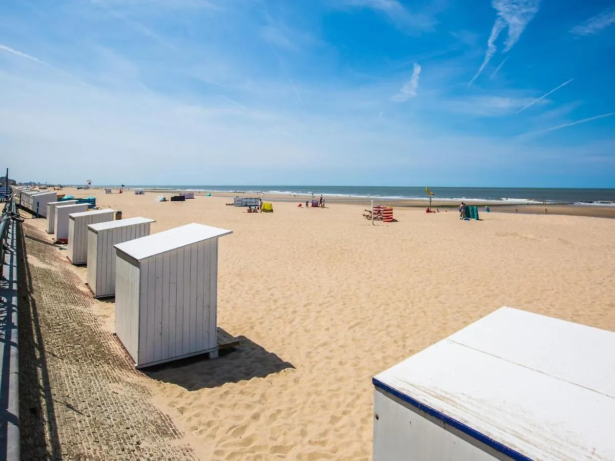 Amazing Apartment On The First Floor Middelkerke